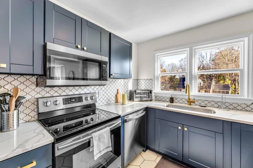 Fully Renovated 4 Bed Buena Vista House Near Wfu Villa Winston-Salem Exterior photo